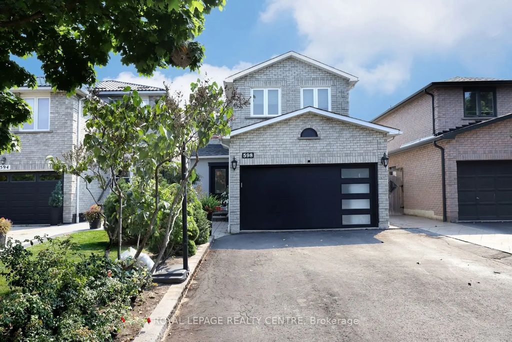 598 Pilcom Court, Mississauga