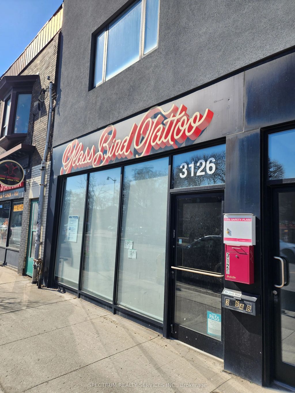3126 Dundas Street W Front Main, Toronto W02