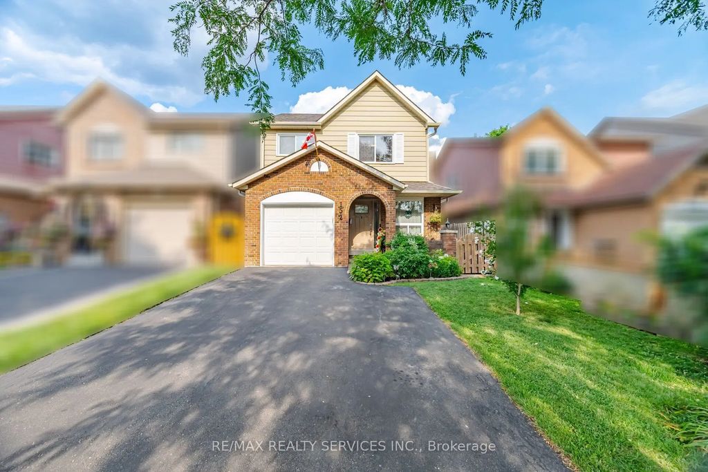 152 Weybridge Trail, Brampton