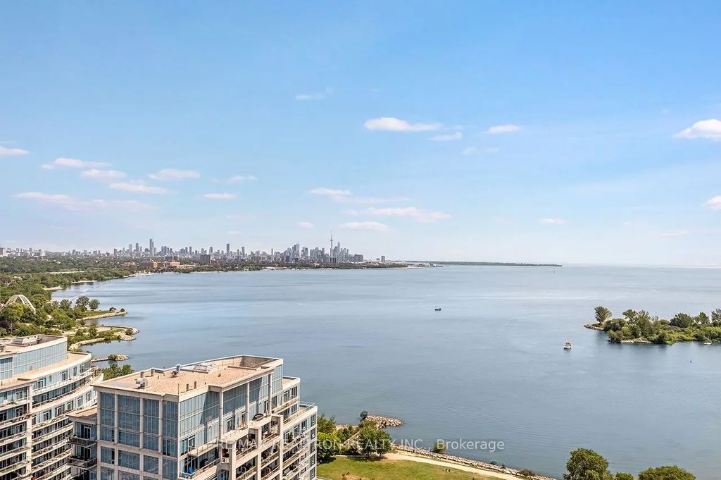 16 Brookers Lane 2407, Toronto W06