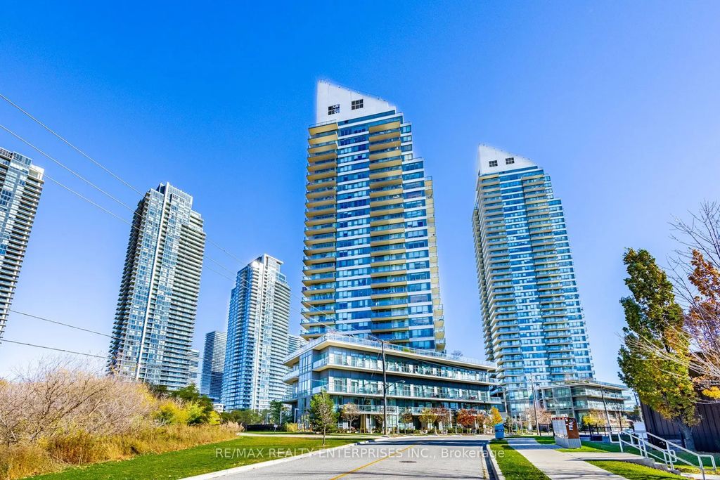 15 Legion Road 304, Toronto W06