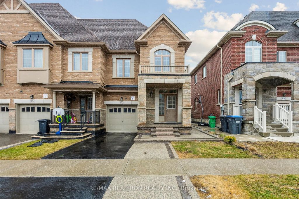 172 Agava Street Main, Brampton