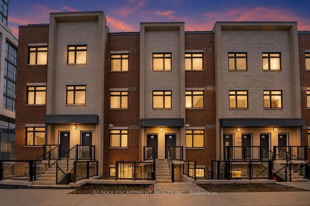 1075 Douglas Mccurdy Common 251, Mississauga
