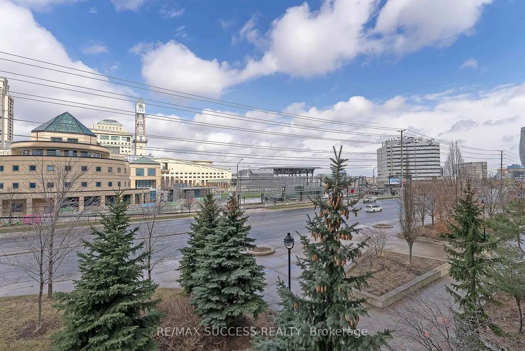 310 Burnhamthorpe Road W 203, Mississauga