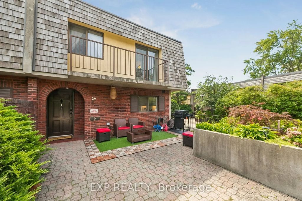 1250 Mississauga Valley Boulevard 29, Mississauga