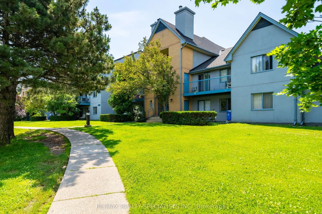 95 Trailwood Drive 612, Mississauga