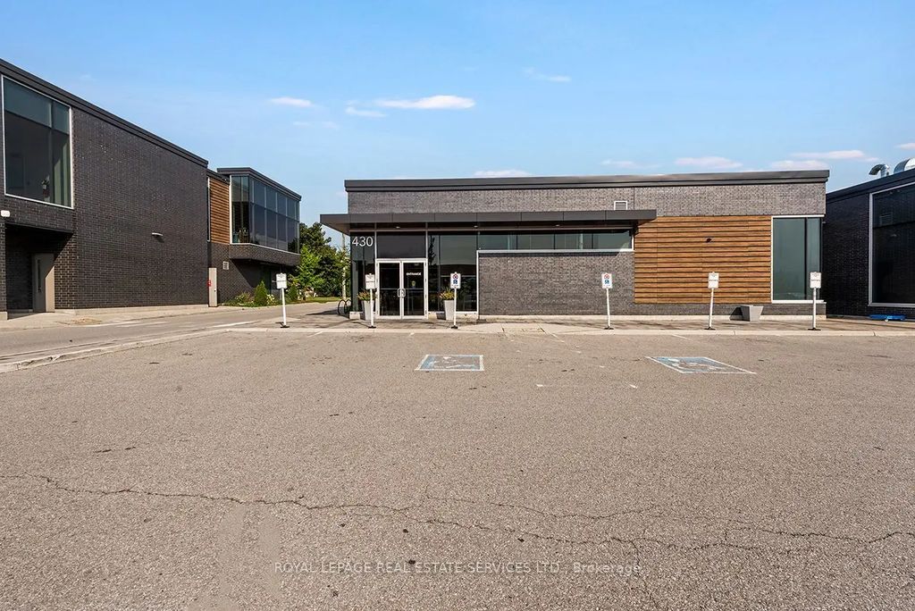 430 Iroquois Shore Road 1b, Oakville