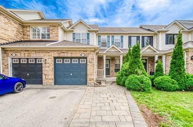 1121 Barclay Circle, Milton
