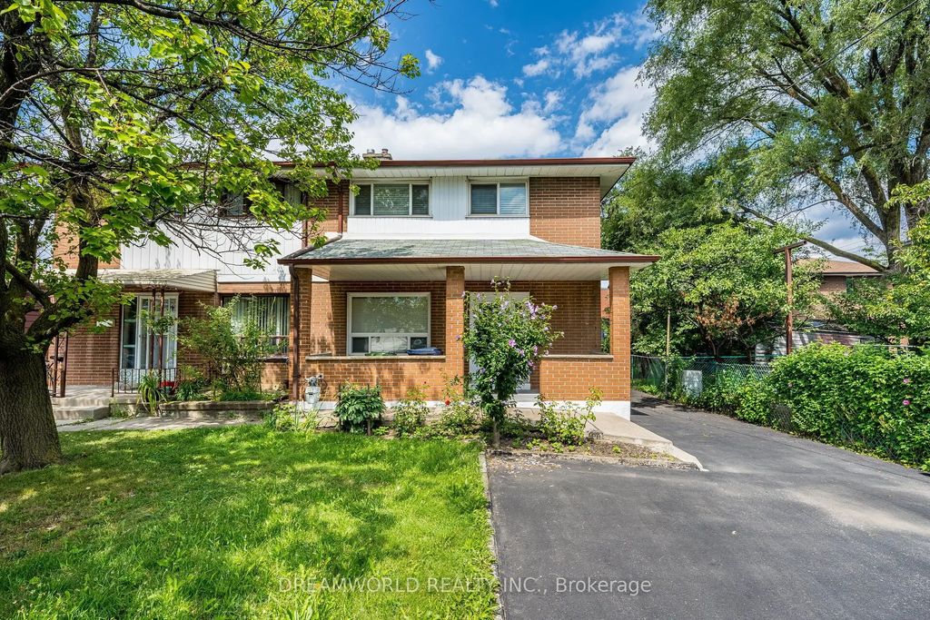 24 Whitburn Crescent, Toronto W05