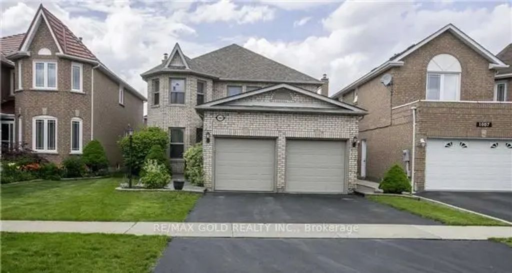 1061 Sherwood Mills Boulevard, Mississauga