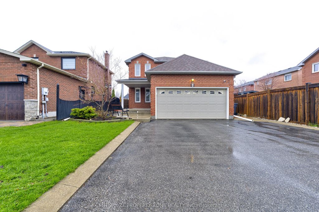 4 Compton Court, Caledon