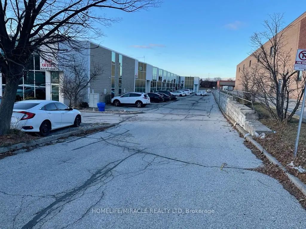 259 Traders Boulevard E 6, Mississauga