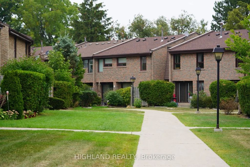 2605 Woodchester Drive #86, Mississauga
