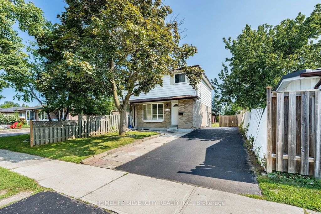 7635 Anaka Drive, Mississauga