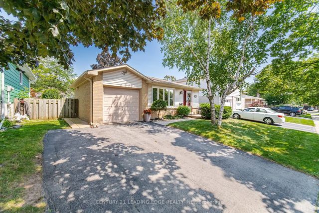 3245 Lansdown Drive, Burlington