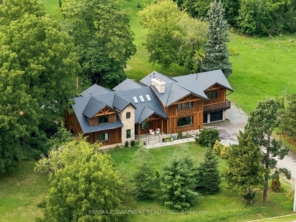 2019 Dundas Street, Burlington