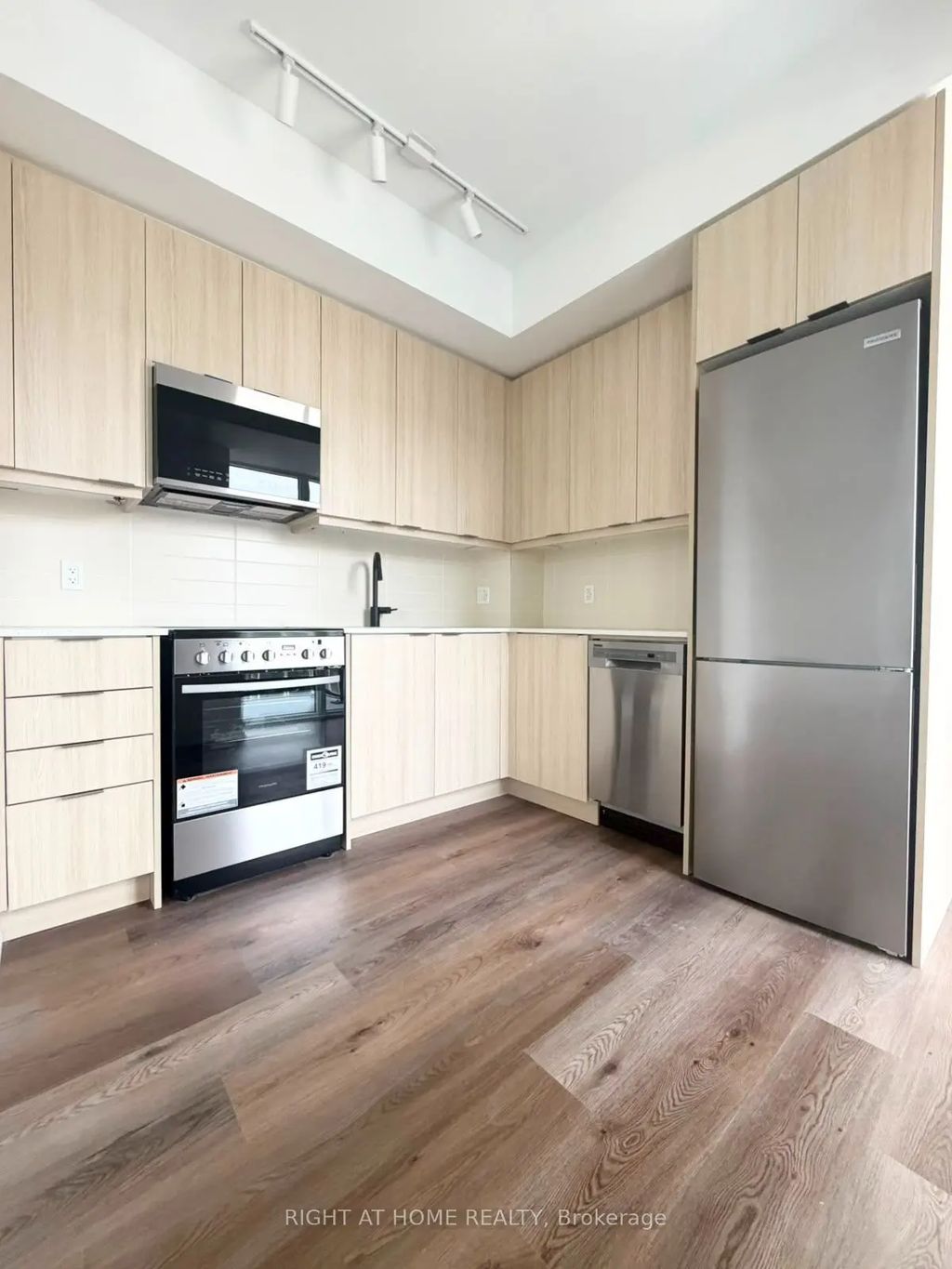 115 Nipissing Road 605a, Milton