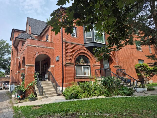 158 Dowling Avenue 204, Toronto W01