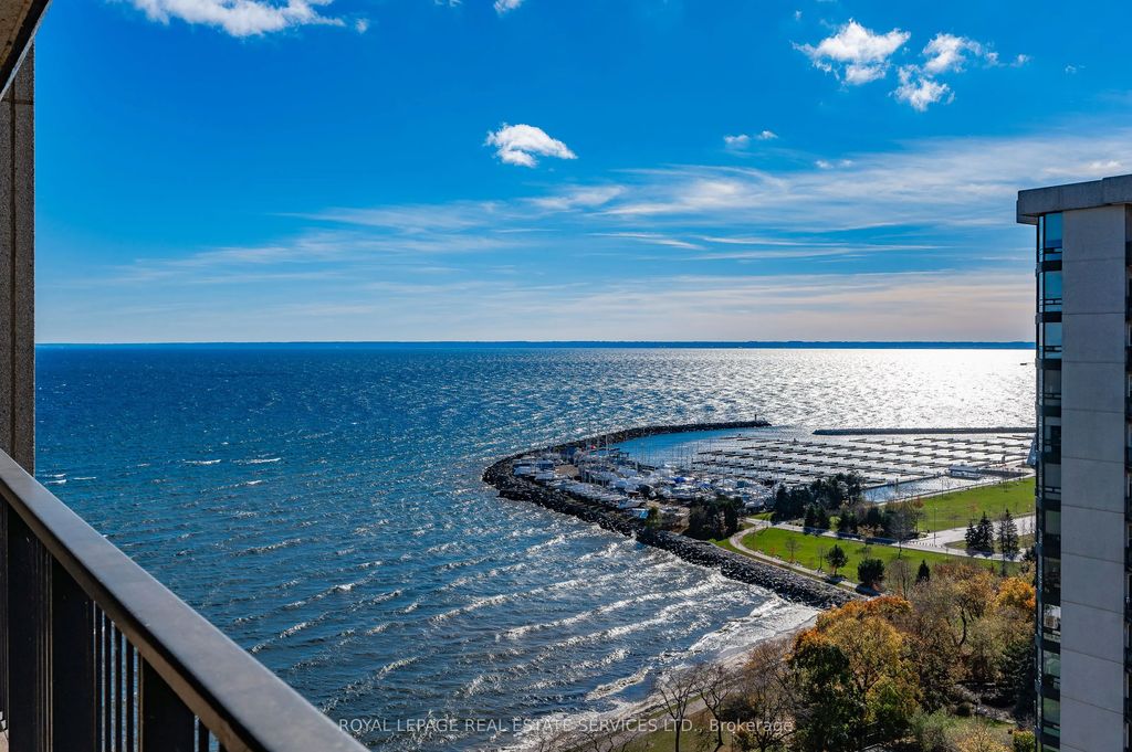 2170 Marine Drive 2102, Oakville