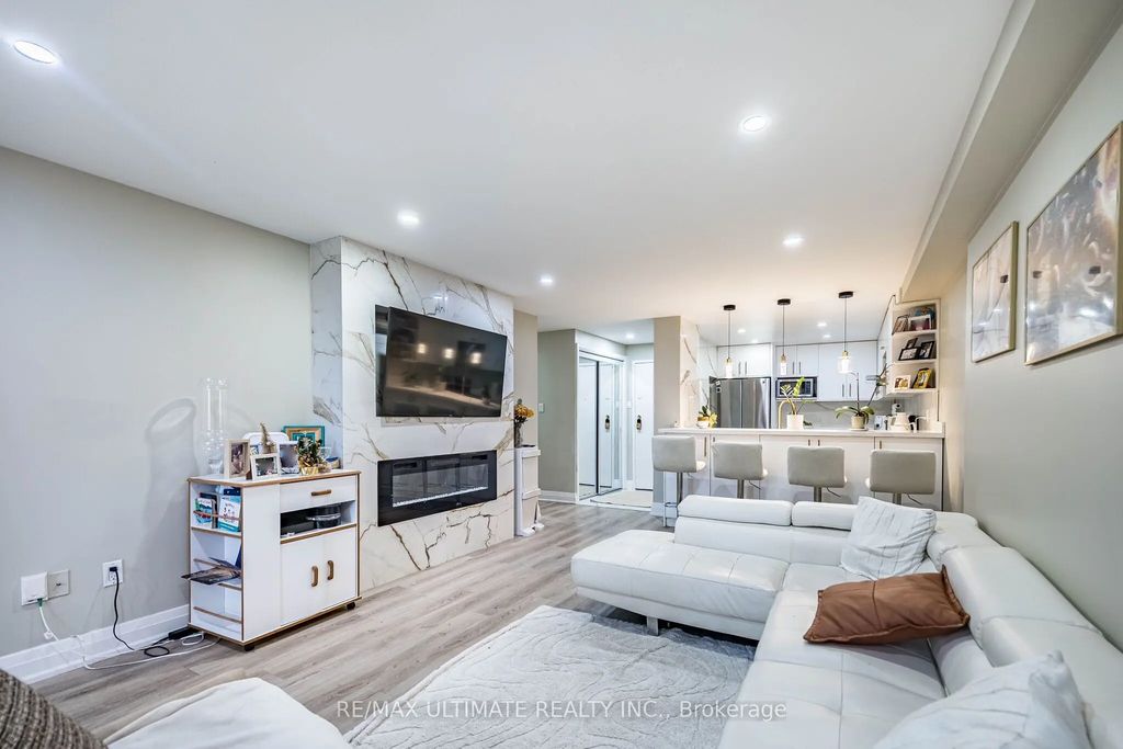 238 Albion Road 208, Toronto W10