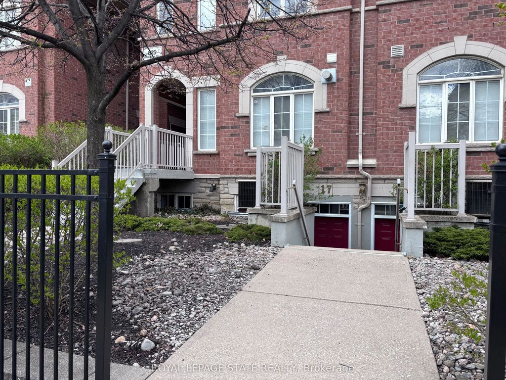 615 Shoreline Drive 17, Mississauga