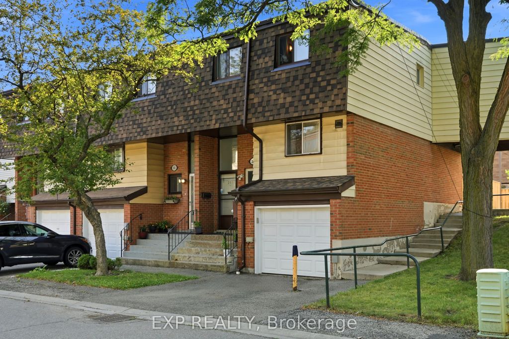 180 Mississauga Valley Boulevard 201, Mississauga