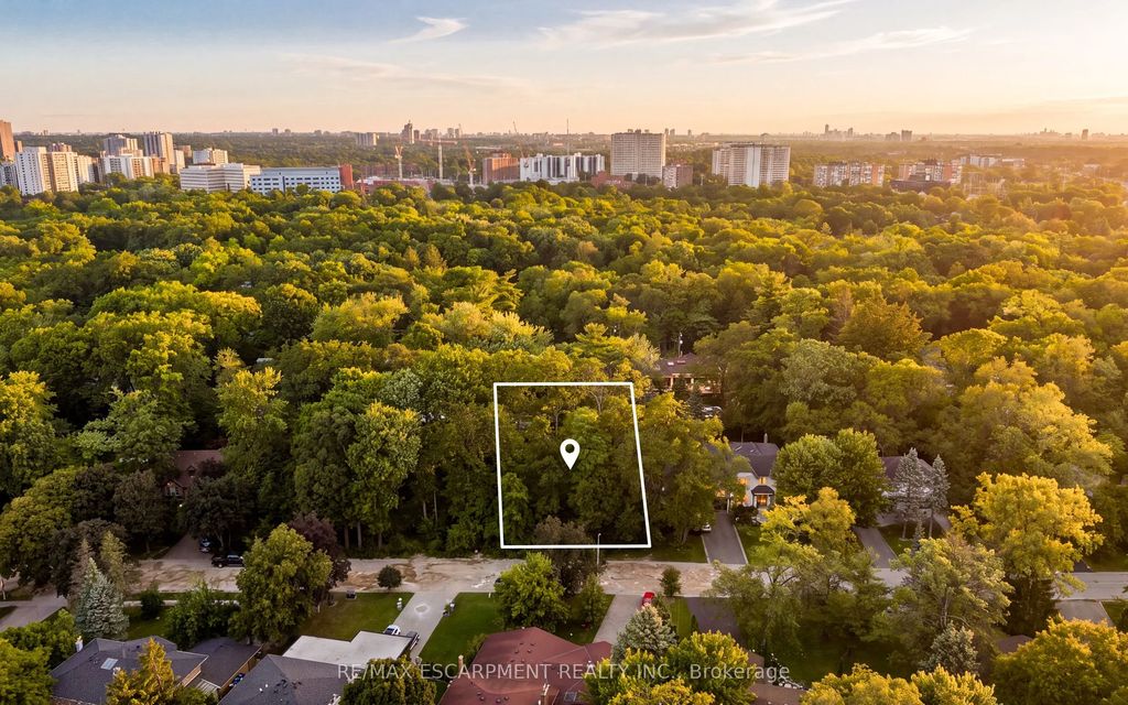 2115 Lynchmere Avenue, Mississauga