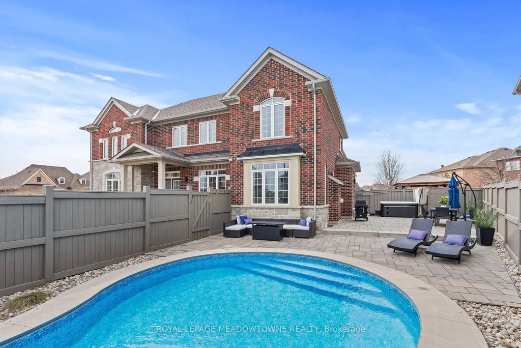 67 Hidden Lake Trail, Halton Hills
