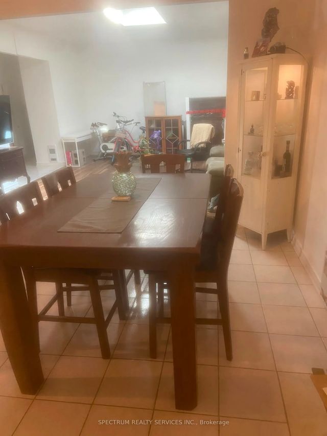 3126 Dundas Street W Rear Main Floor Loft, Toronto W02