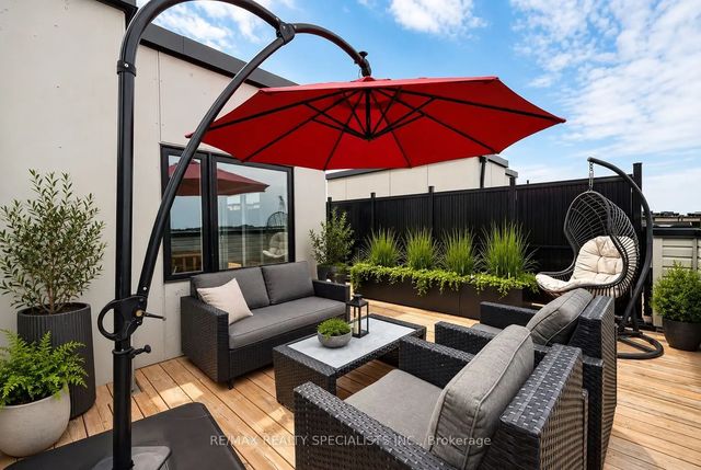 348 Wheat Boom Drive 20, Oakville