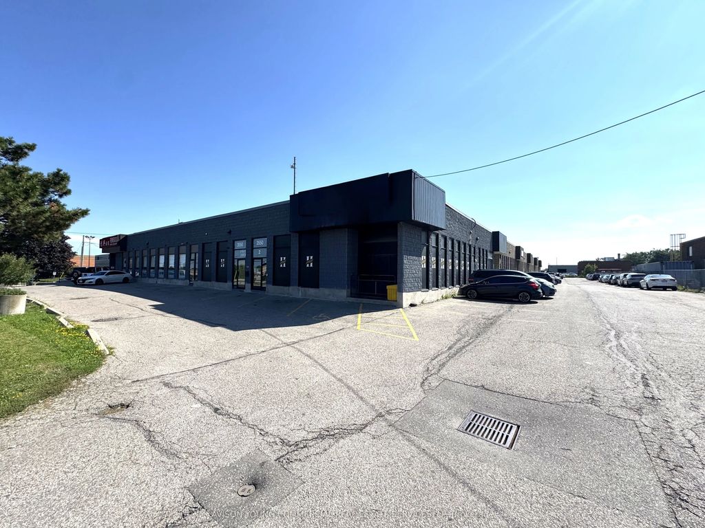3550 Wolfedale Road, Mississauga