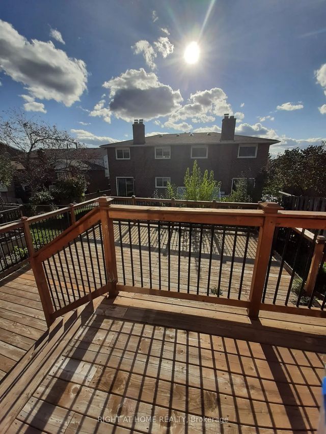39 Hockley Path, Brampton