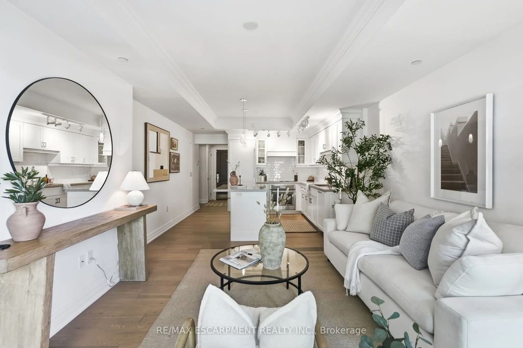 2060 Lakeshore Road 310, Burlington