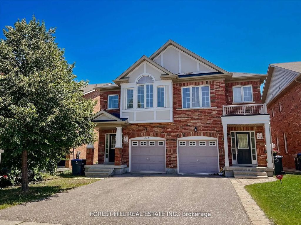 576 Courtney Valley Road, Mississauga