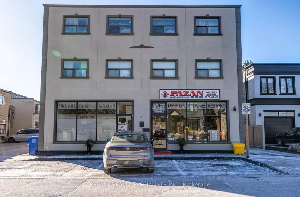 6 Brant Avenue, Mississauga