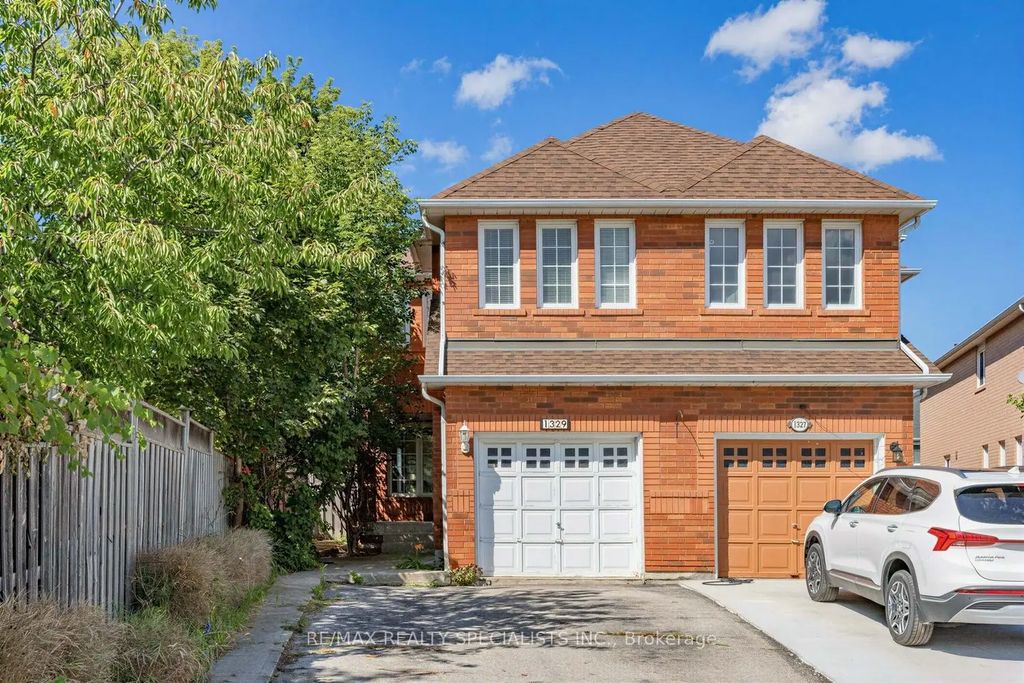 1329 Whiffletree Court, Mississauga