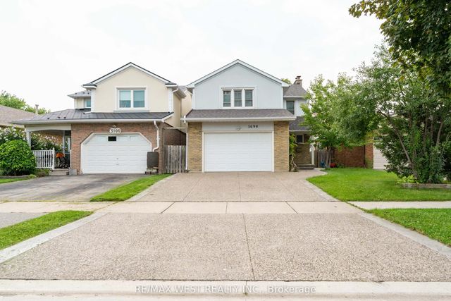 3098 Driftwood Drive, Burlington