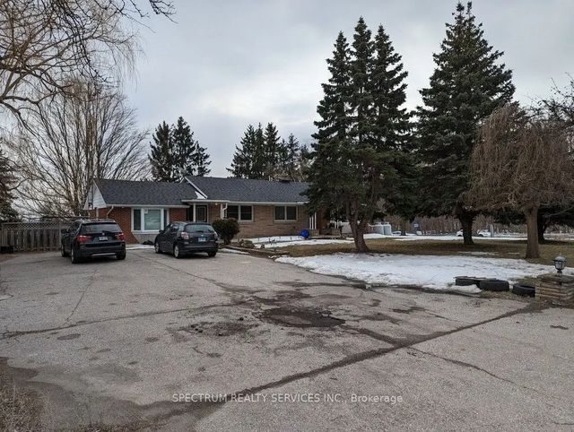 5006 Derry Road W, Burlington