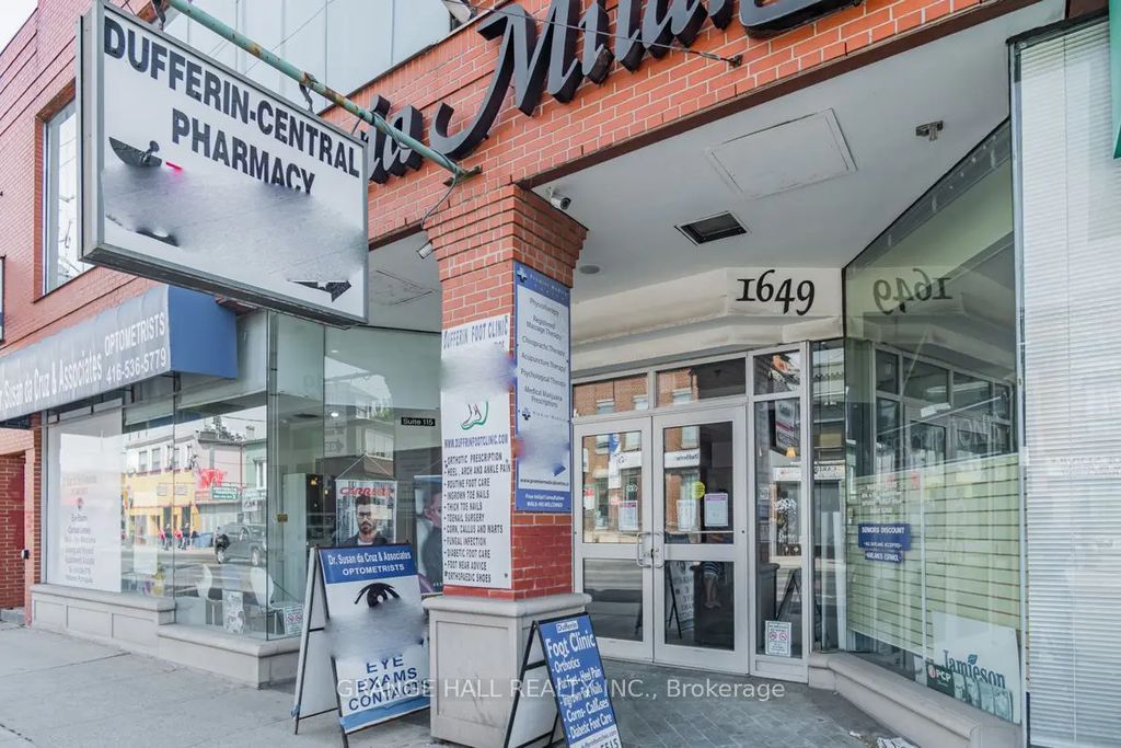 1649 Dufferin Street 111a, Toronto W03