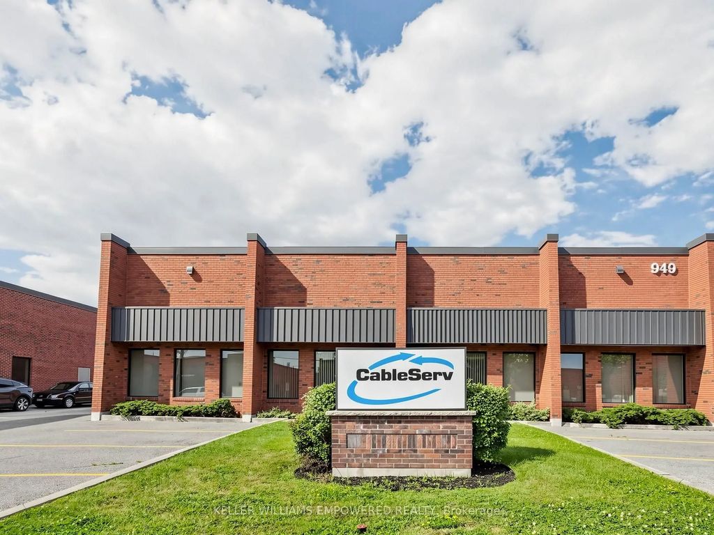 949 Kamato Road, Mississauga