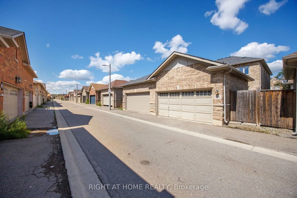 3128 Robert Brown Boulevard, Oakville