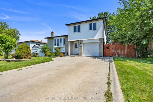 18 Greenbriar Road, Brampton