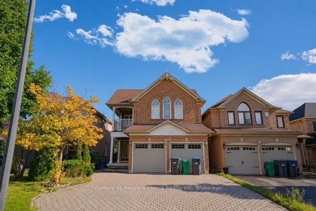 670 Macbeth Heights, Mississauga