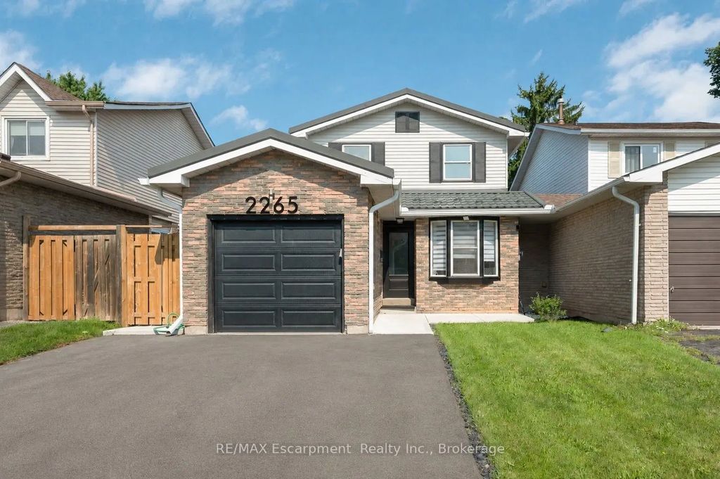 2265 Middlesmoor Crescent, Burlington