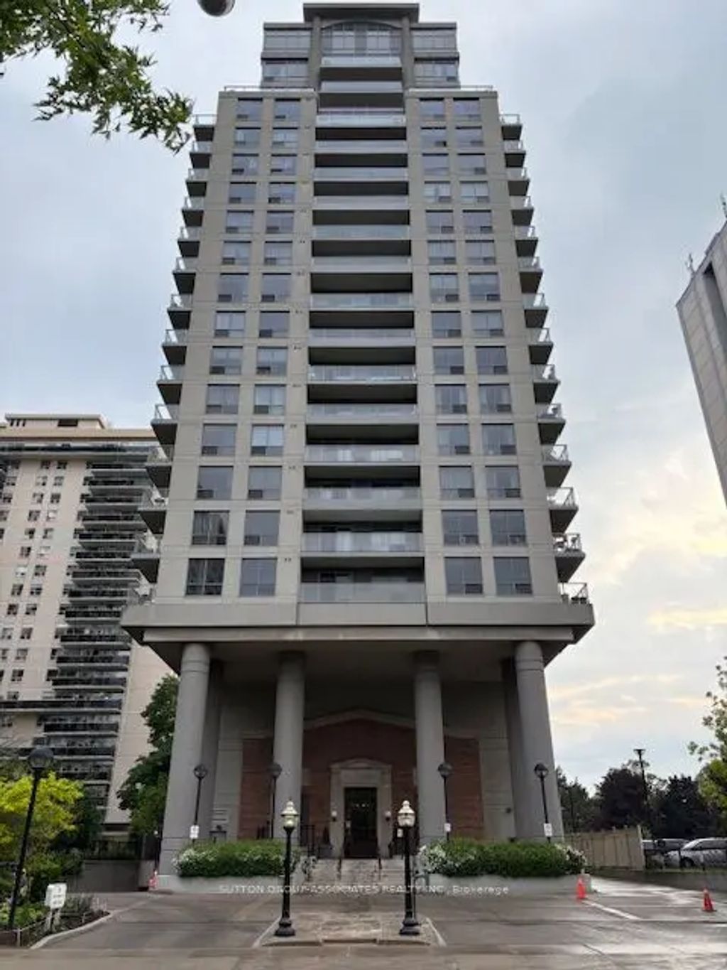 70 High Park Avenue 1406, Toronto W02