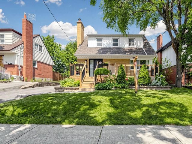64 Clearbrooke Circle, Toronto W10