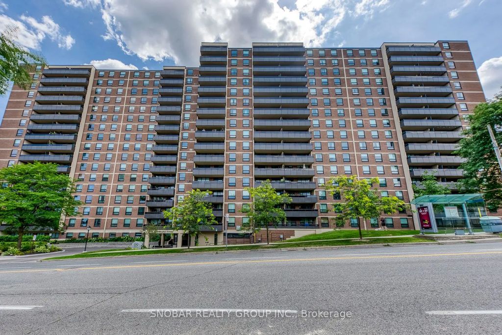 15 La Rose Avenue 204, Toronto W09
