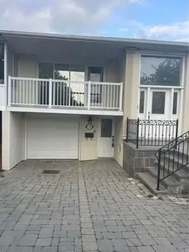 3589 Birchmeadow Crescent, Mississauga