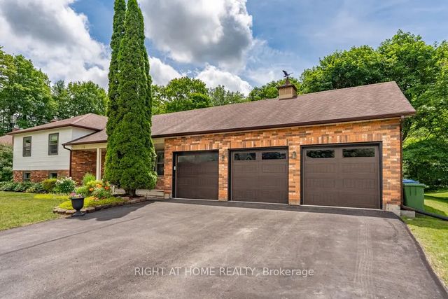 16 Snowberry Court, Caledon