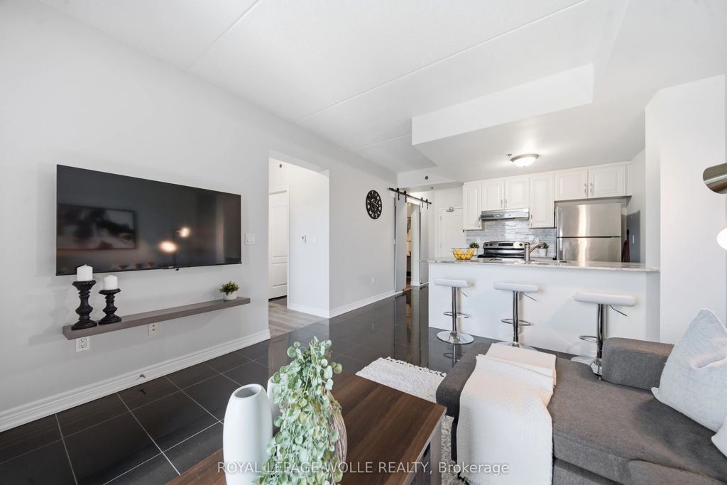 1421 Costigan Road 506, Milton